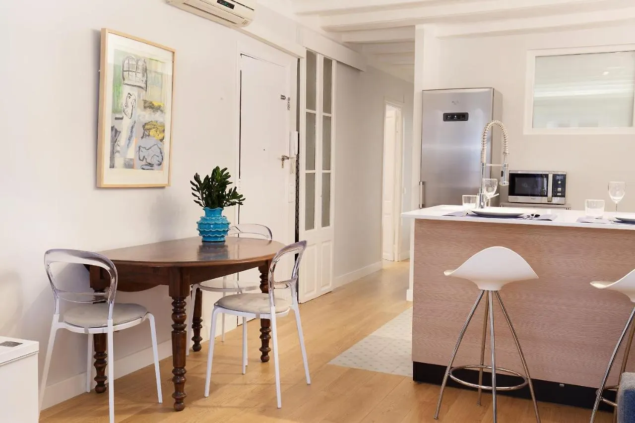 Click&Flat Stylish Torrijos Apartment Barcelona