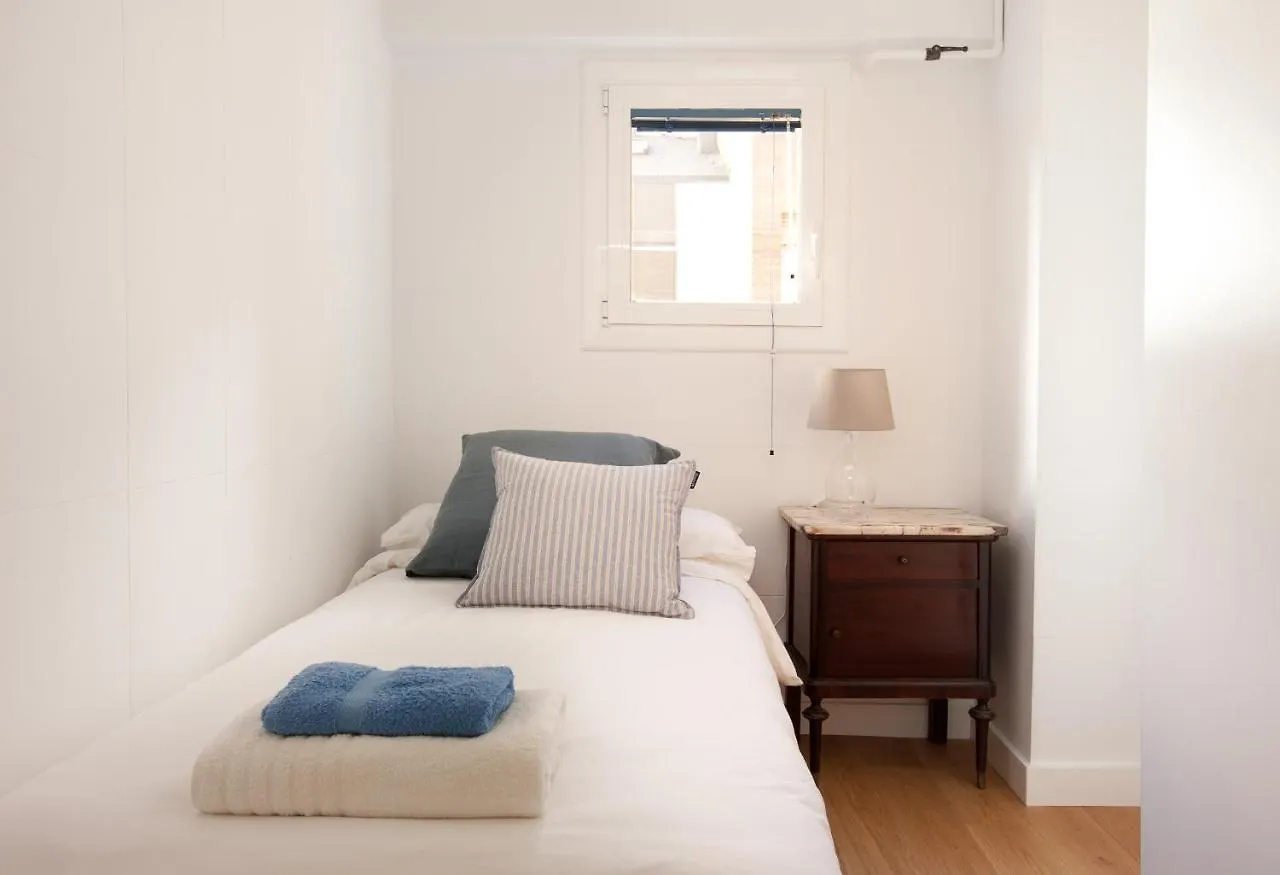 Click&Flat Stylish Torrijos Apartment Barcelona Spain